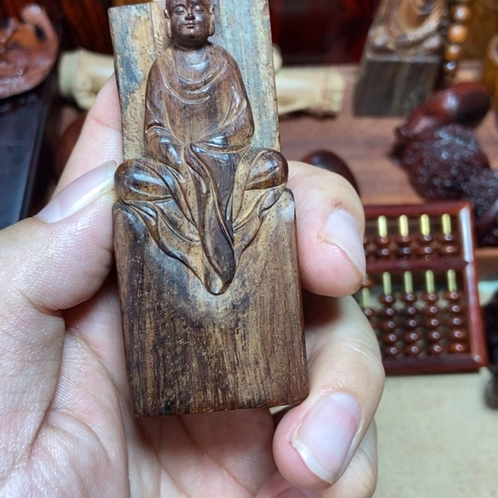 黄花梨/降香黄檀佛像