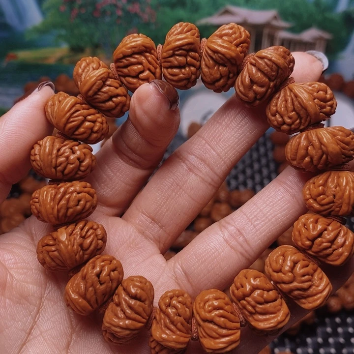 用***6吊坠文玩核桃龙纹桃核手串