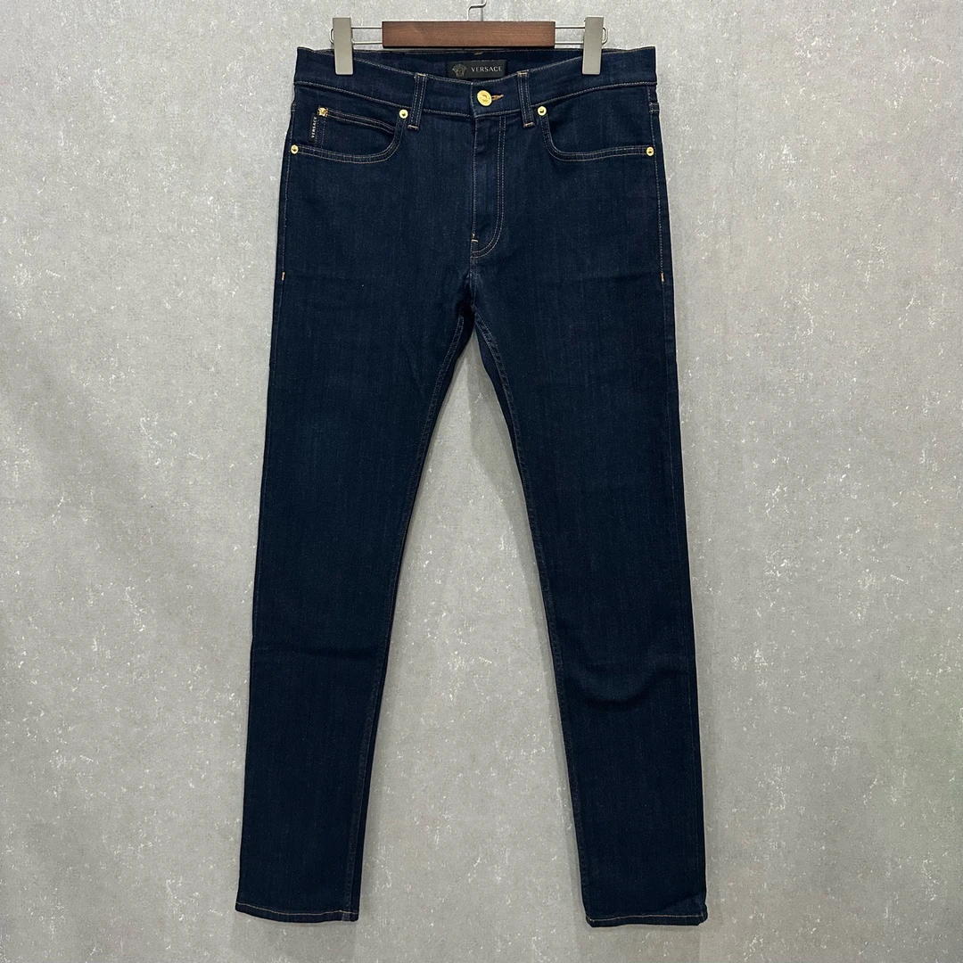 99新 VERSACE/范思哲 美杜莎logo牛仔裤 33码 99新 SL006272