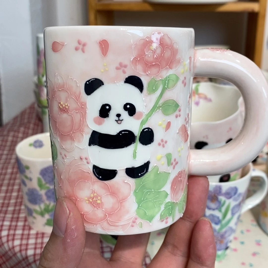 瓷片牡丹花熊猫马克杯