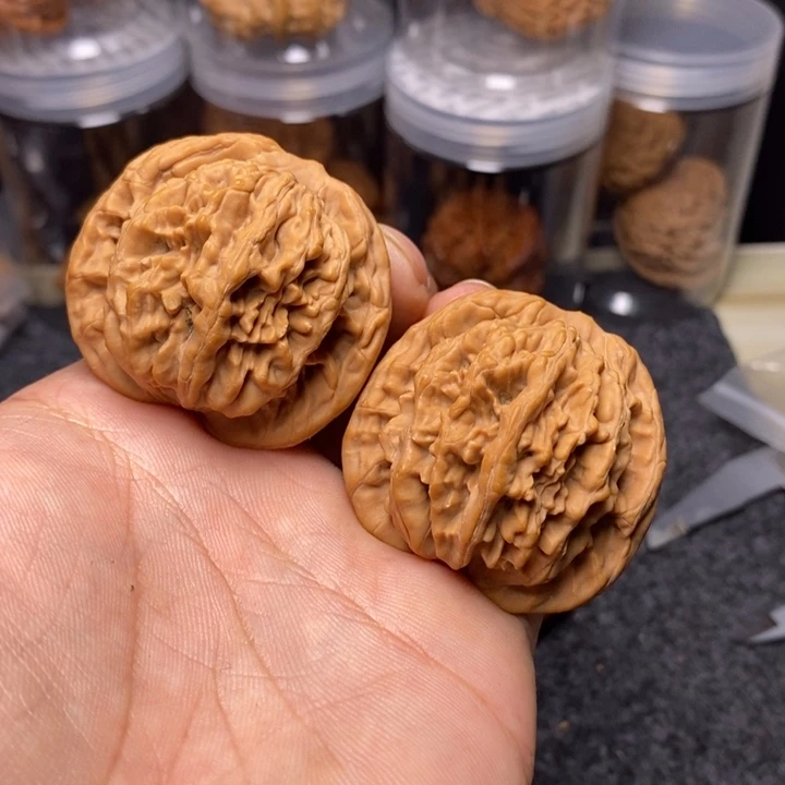 吊坠文玩核桃44全品虎头