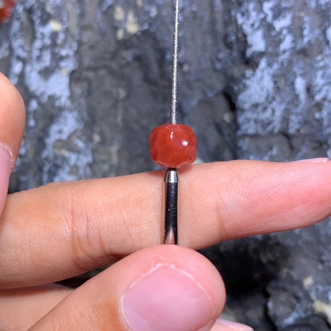 南红玛瑙未镶嵌瓦西无相8×7.3微微沙纹