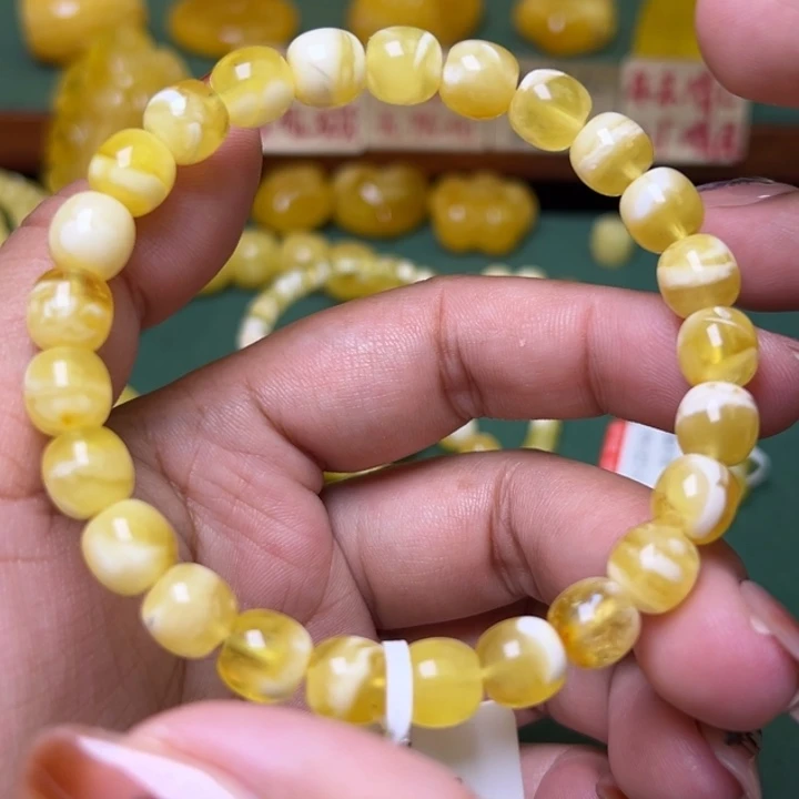 蜜蜡未镶嵌珠宝奇石