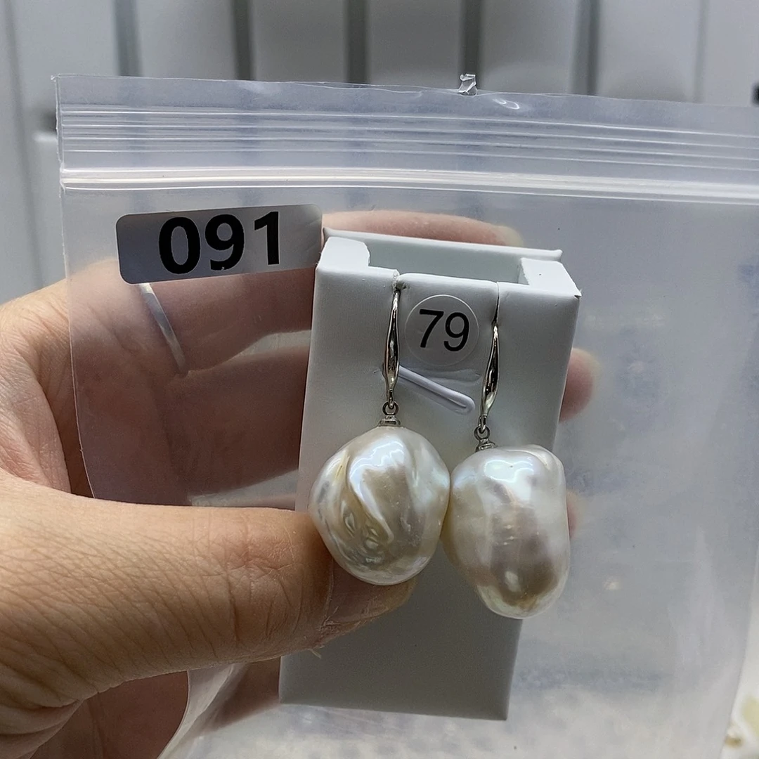 合金耳饰淡水珍珠