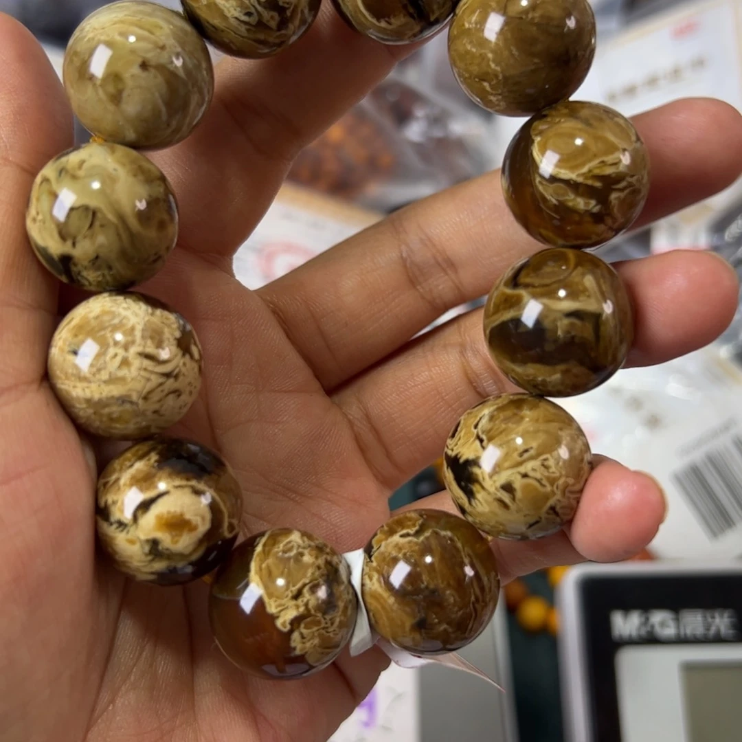 未镶嵌琥珀珠宝奇石878