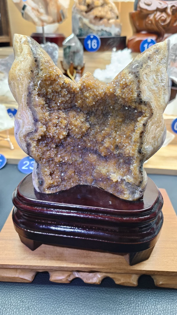 天然水晶家居艺术摆件，办公室摆件，室内玄关老料老物件