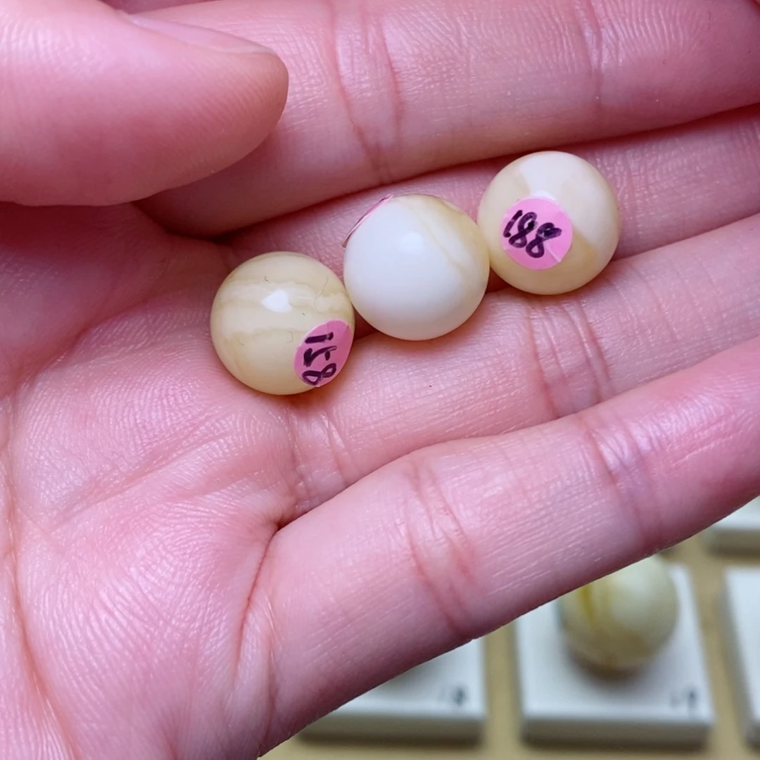 未镶嵌琥珀裸石假*蜜蜡圆珠