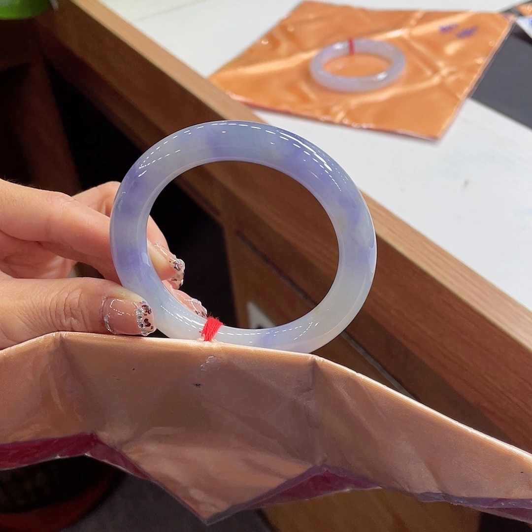 翡翠未镶嵌手镯71 号