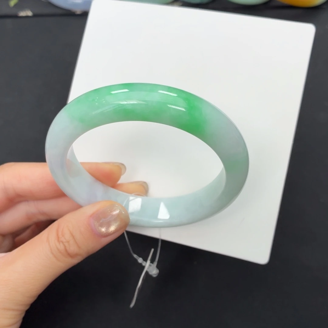 翡翠未镶嵌手镯5455