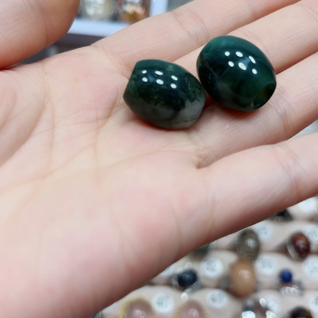 未镶嵌颈饰水晶水晶