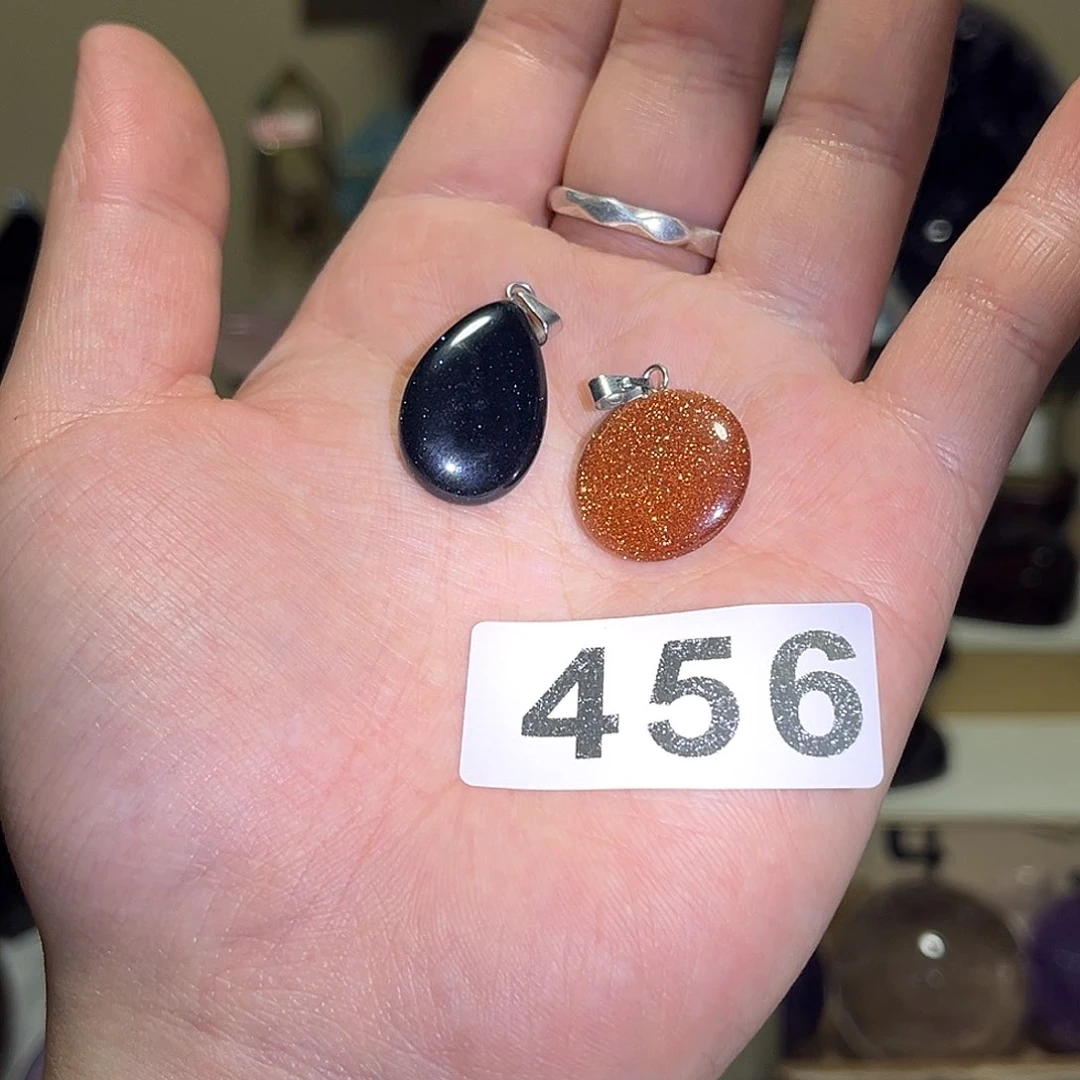 未镶嵌水晶大型摆件（非配饰）