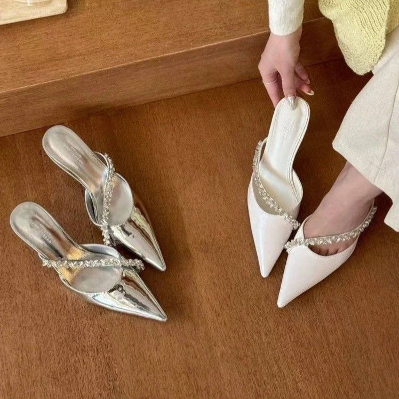 法式高级感半拖鞋2025新款夏季粗跟仙女风银色尖头水钻凉拖鞋外穿