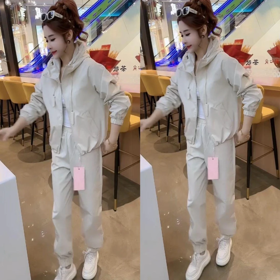 2025春秋季新款女士欧货洋气减龄休闲套装短款连帽外套裤子两件套