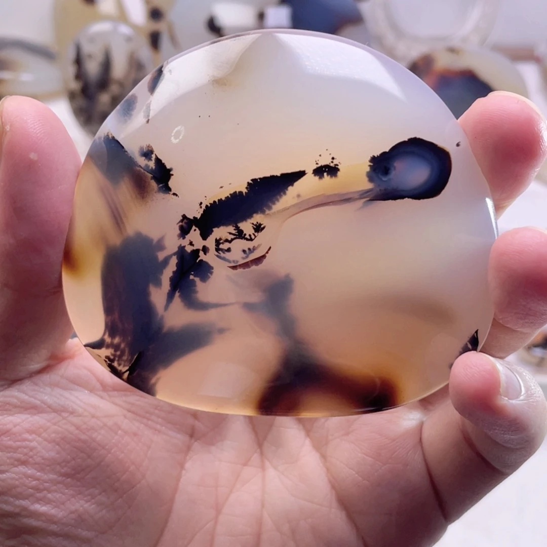 玛瑙/玉髓未镶嵌珠宝奇石