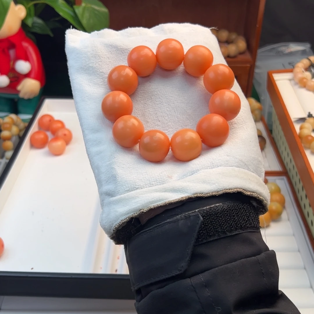 菩提根/象牙果手串阿*?定制不退换卡21微瑕柿子红