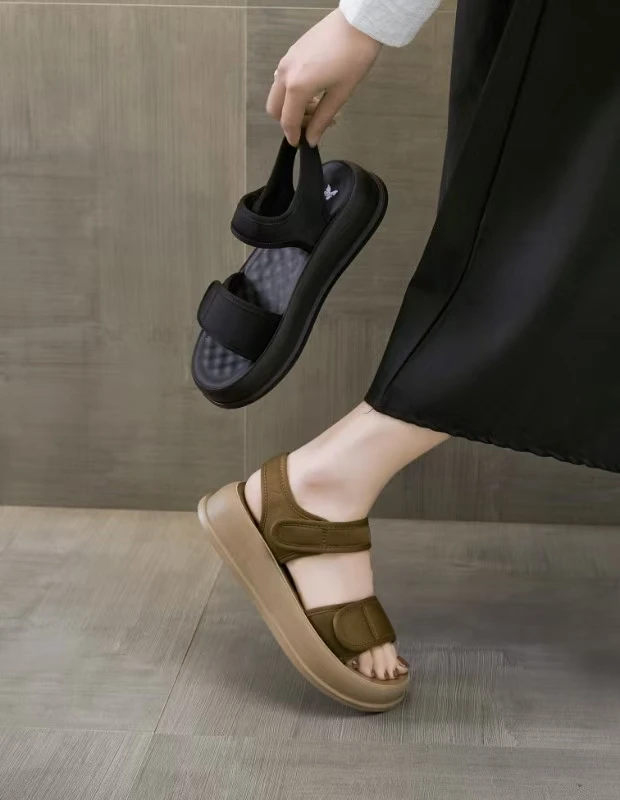 日系凉鞋女厚底透气2025新款黑色复古休闲软底显脚小一字带沙滩鞋