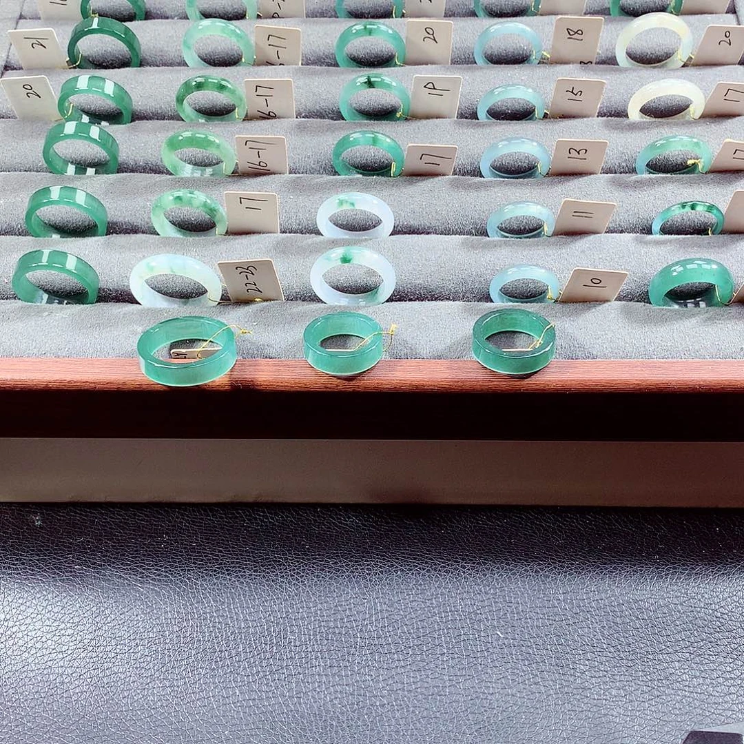 翡翠未镶嵌戒指天然a货
