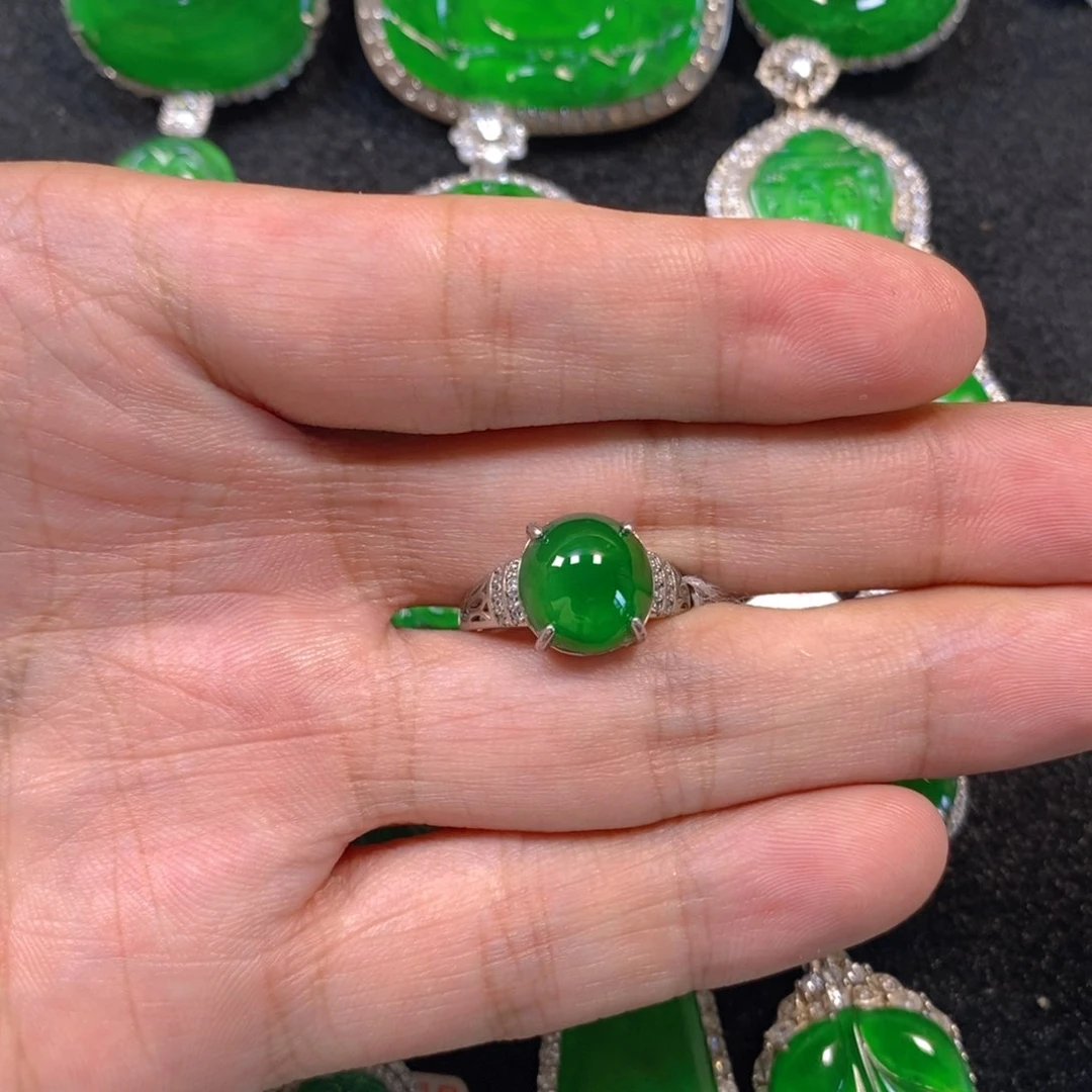 颈饰银S925镶嵌翡翠蛋面戒指