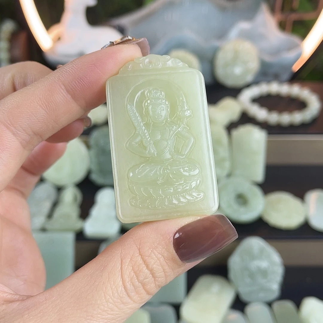 和田玉颈饰未镶嵌小*