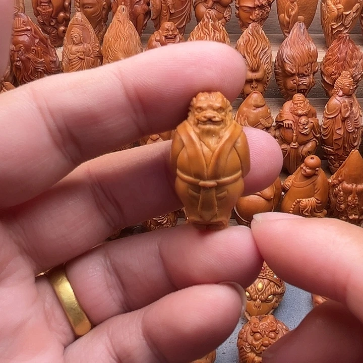 吊坠橄榄核18龙王爷
