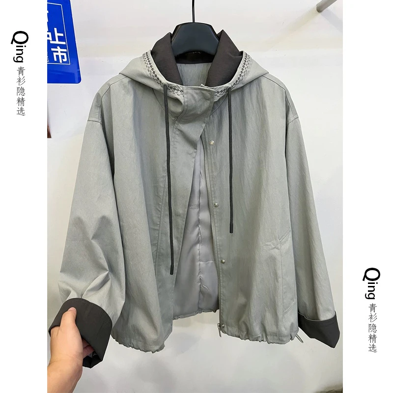 秋季新款巨好看的雾霾蓝连帽冲锋衣短款工装夹克外套女5315