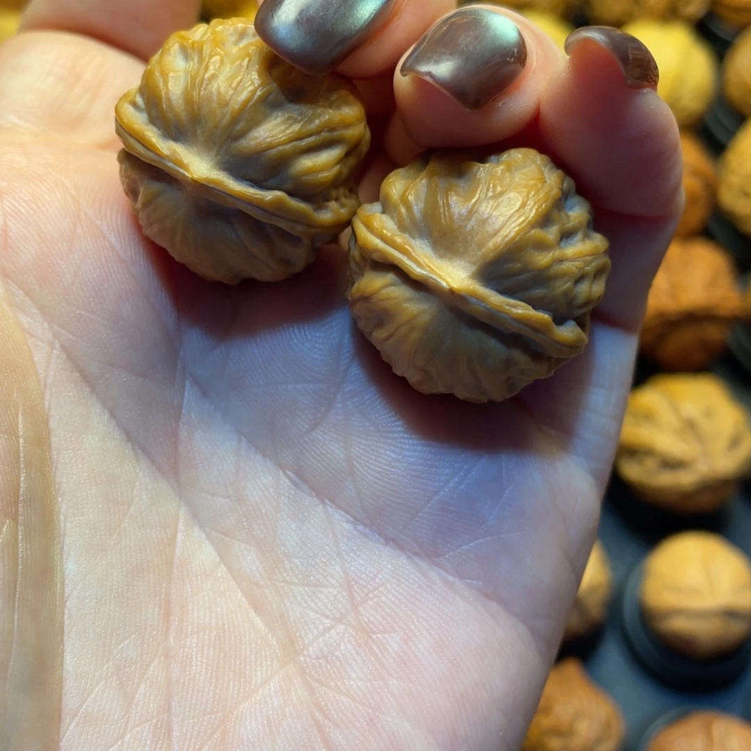 R***.吊坠文玩核桃核桃