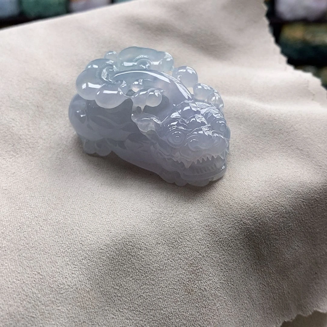 翡翠未镶嵌颈饰天然翡翠吊坠貔貅