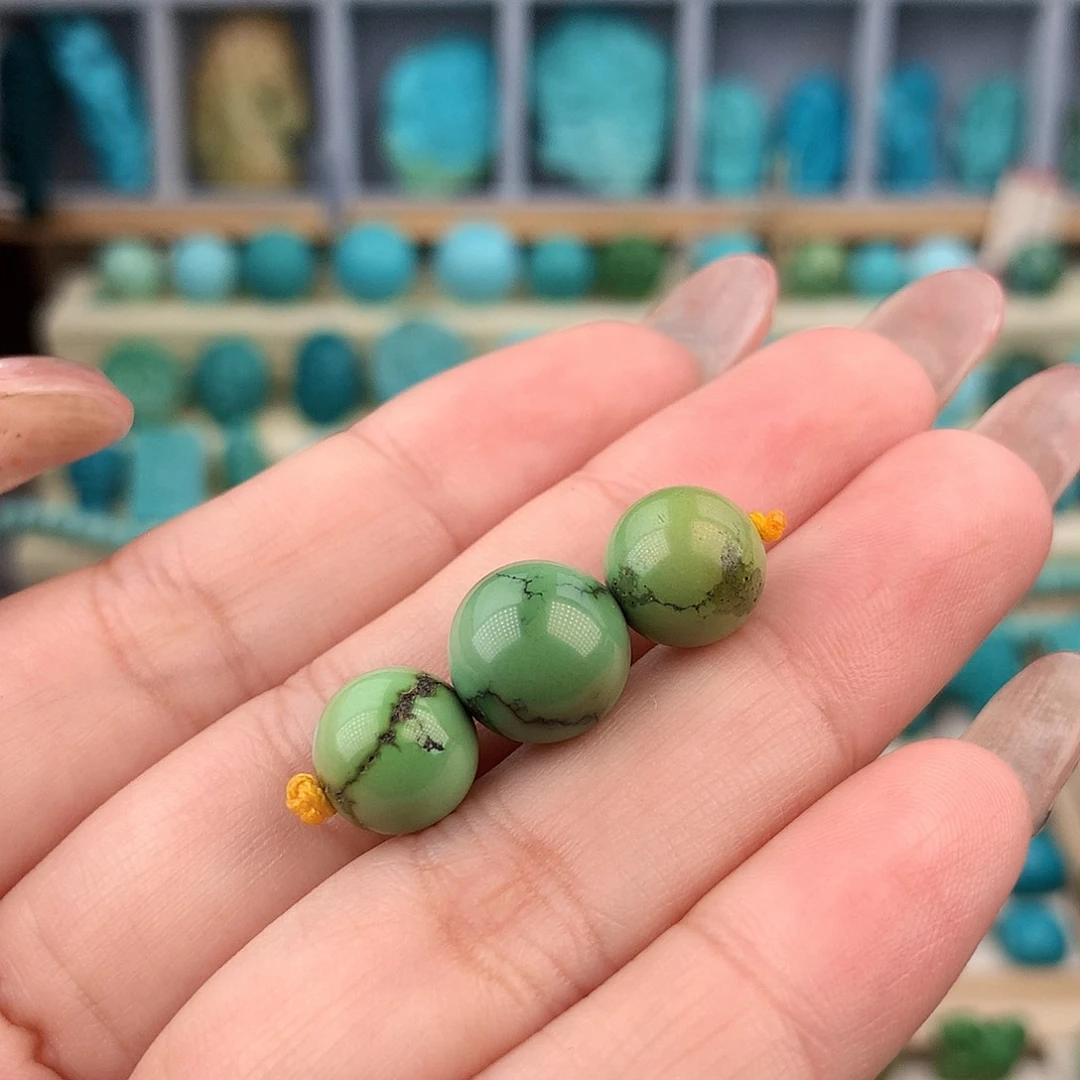 未镶嵌绿松石珠宝奇石