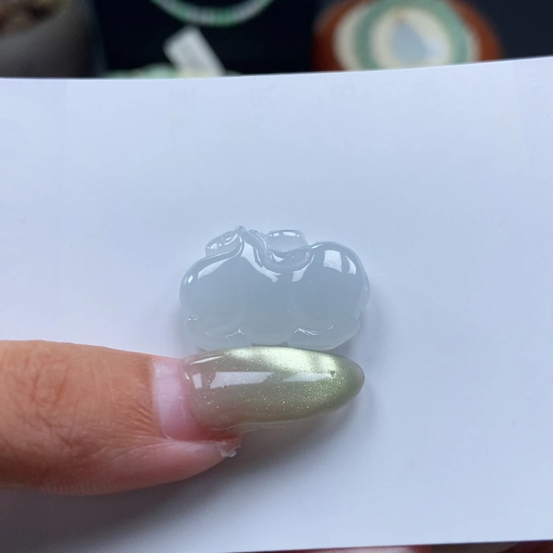 未镶嵌挂件翡翠吊坠