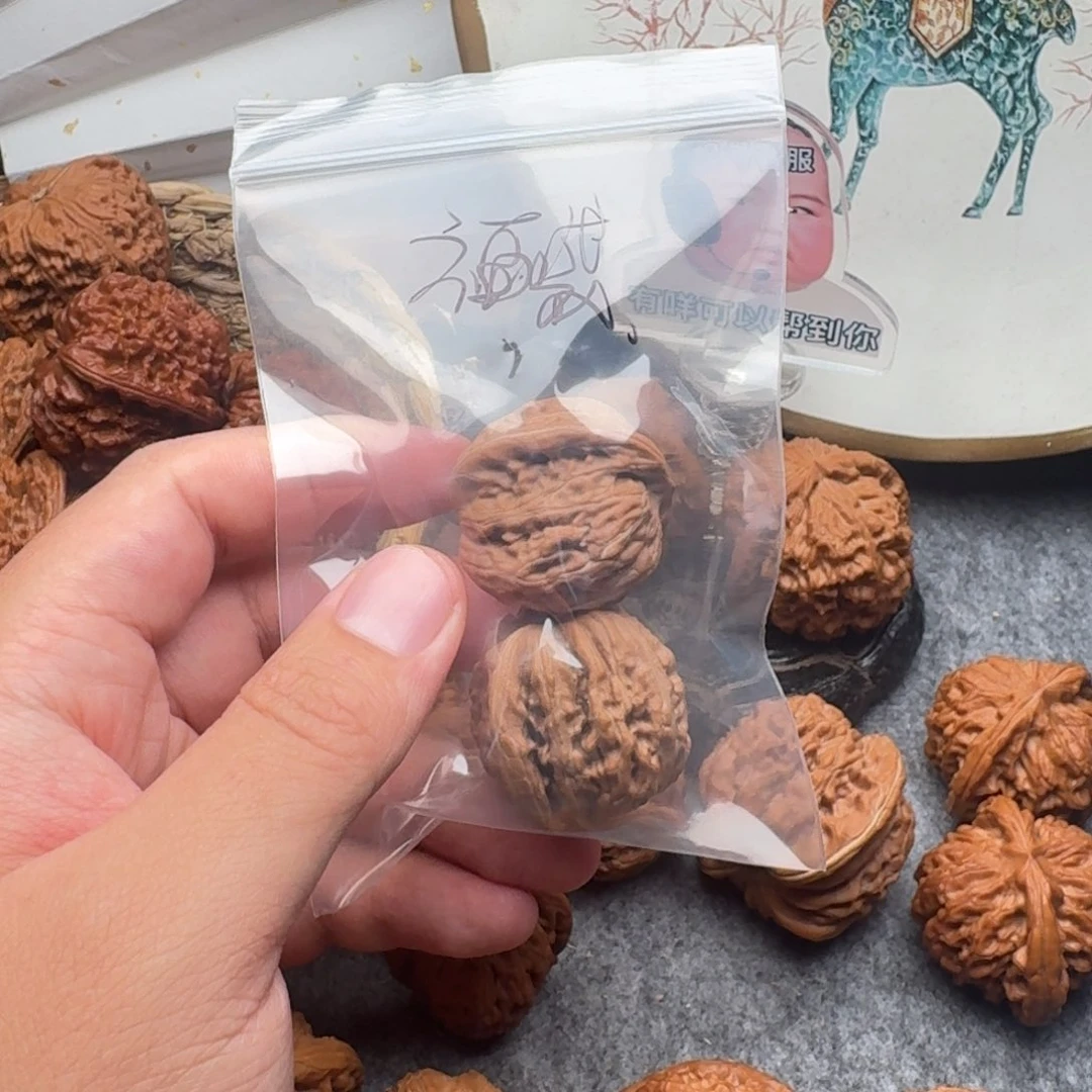 是***哥文玩核桃吊坠汉高楼