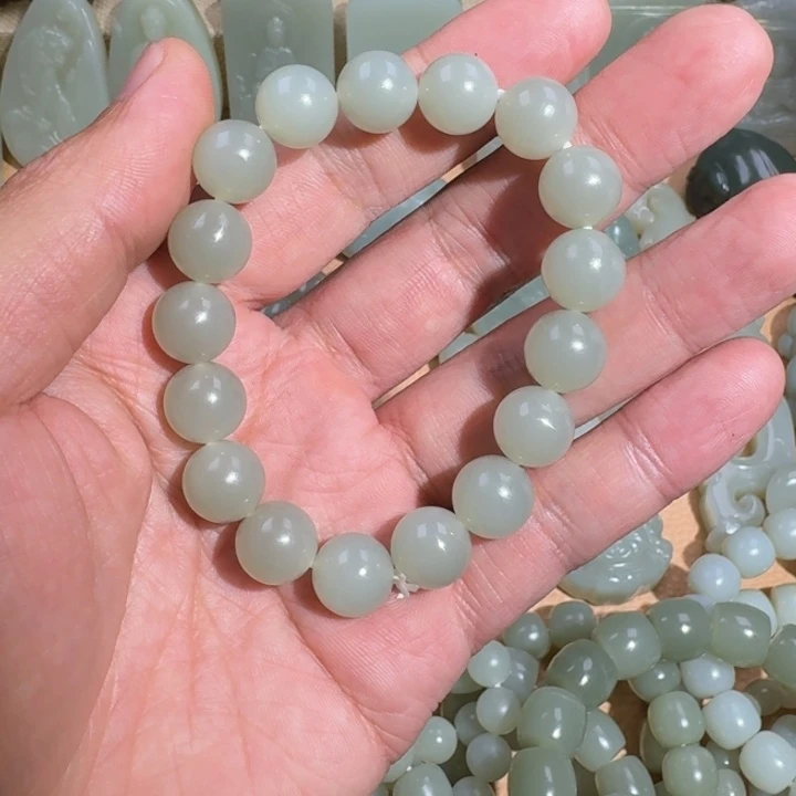 流***水和田玉未镶嵌挂件