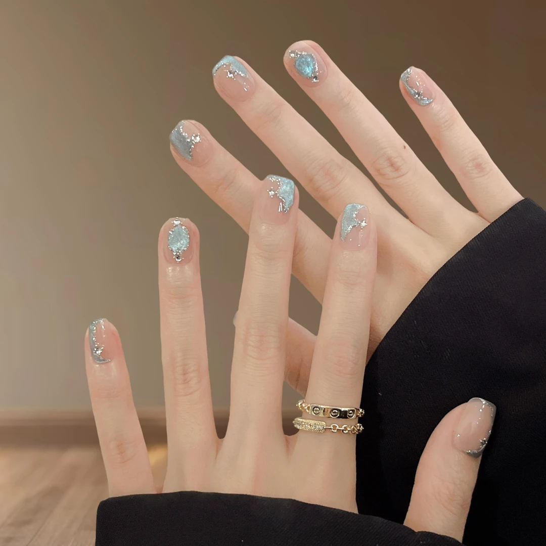 爆闪蓝眼泪猫眼显白穿戴甲纯手工高级感短款美甲贴片裸色冰透流行