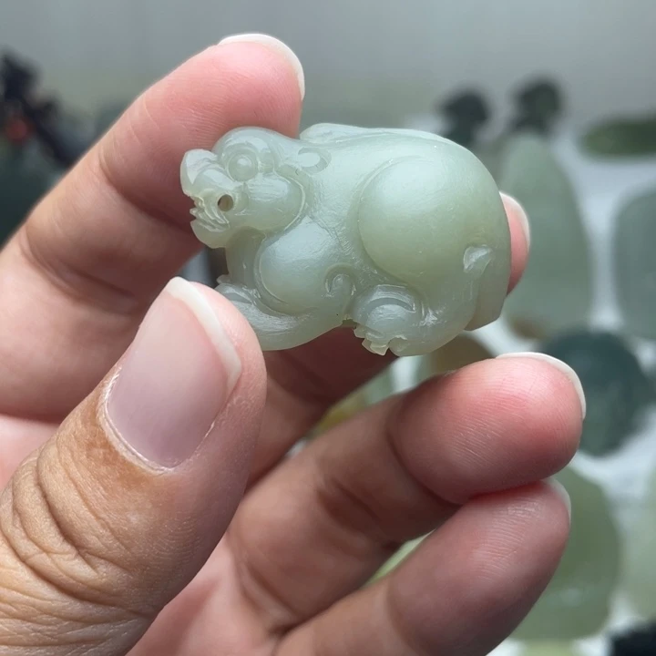 颈饰未镶嵌和田玉