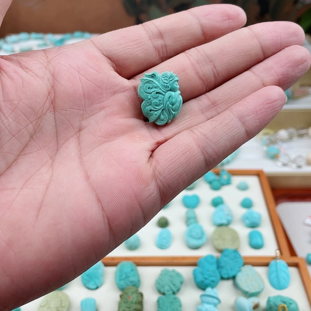 未镶嵌绿松石珠宝奇石