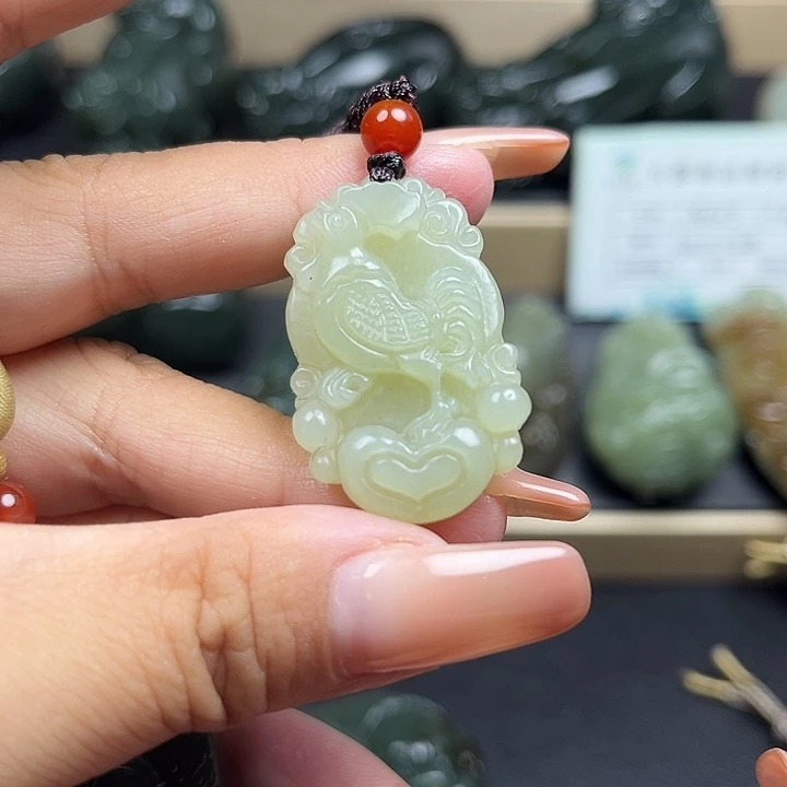 颈饰未镶嵌和田玉