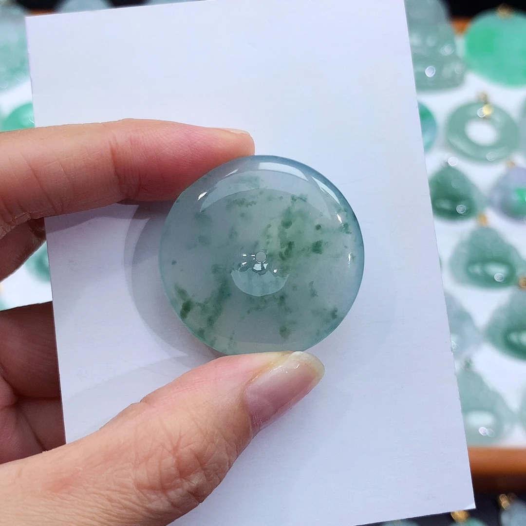 翡翠未镶嵌颈饰翡翠吊坠