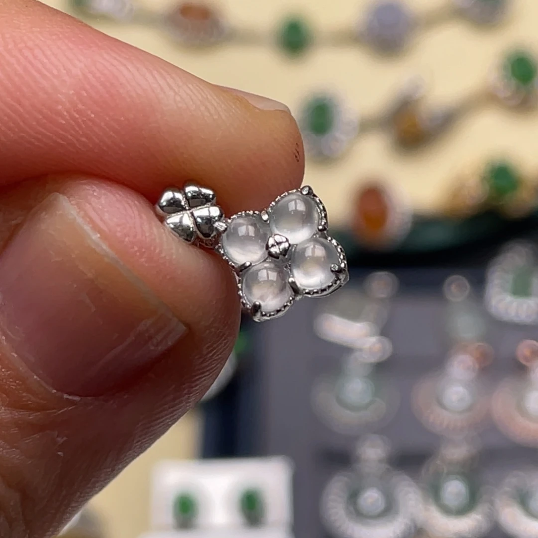 翡翠颈饰银S925镶嵌纯天然缅甸翡翠