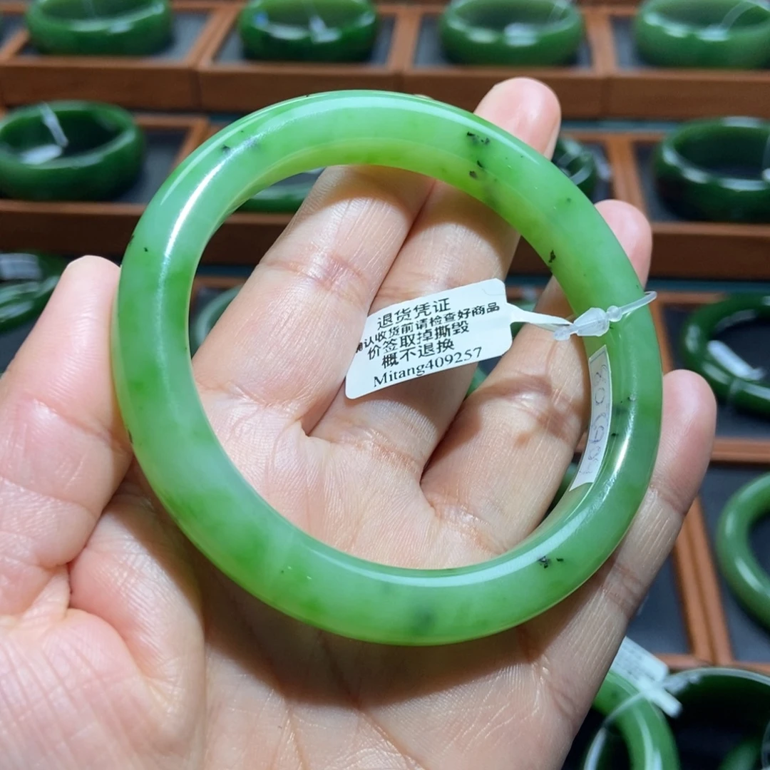 和田玉（碧玉）未镶嵌手镯苹果绿5960