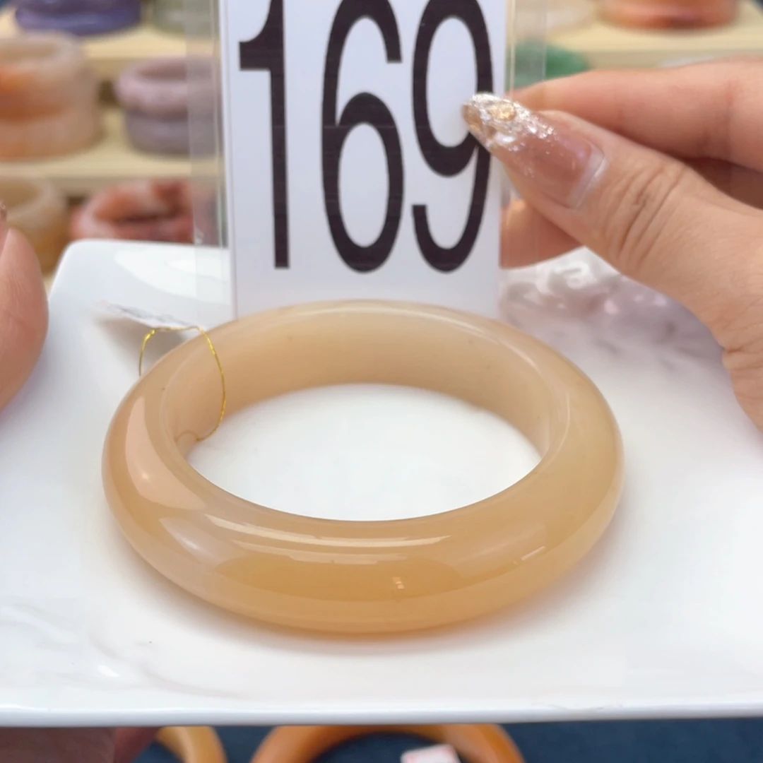 石英质玉未镶嵌手镯