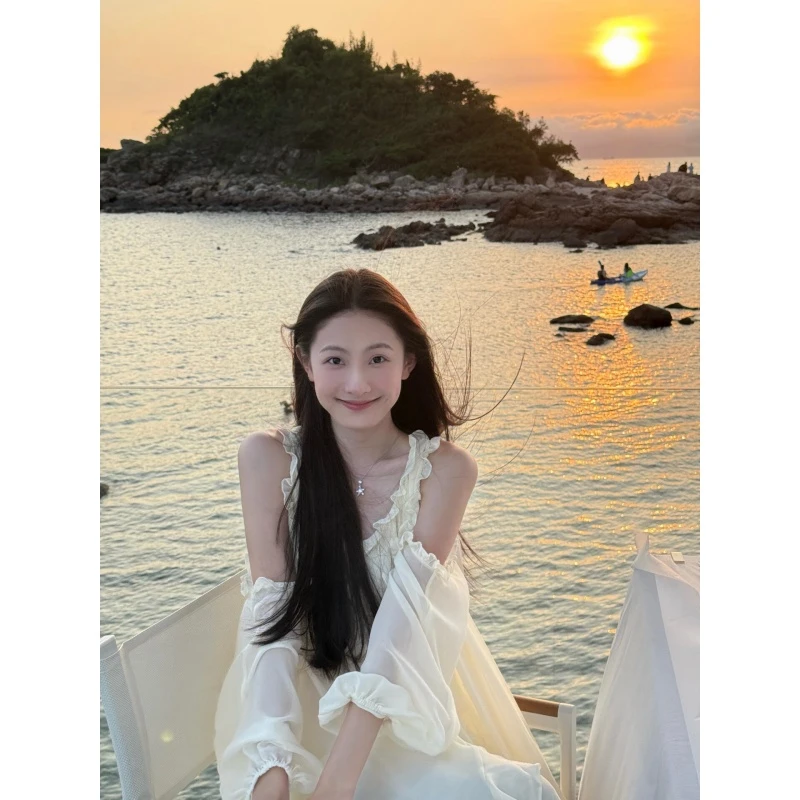 法式小众设计感露肩连衣裙夏季海边度假风绝美飘逸长裙