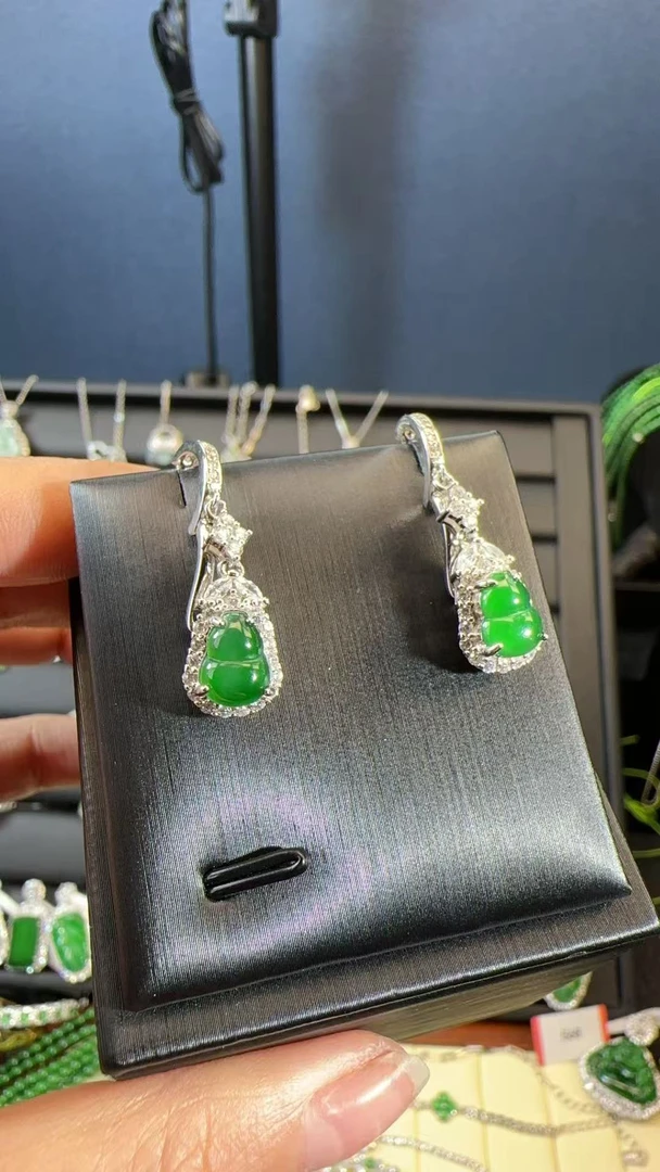 【葫芦】天然A货翡翠耳扣多样性发货