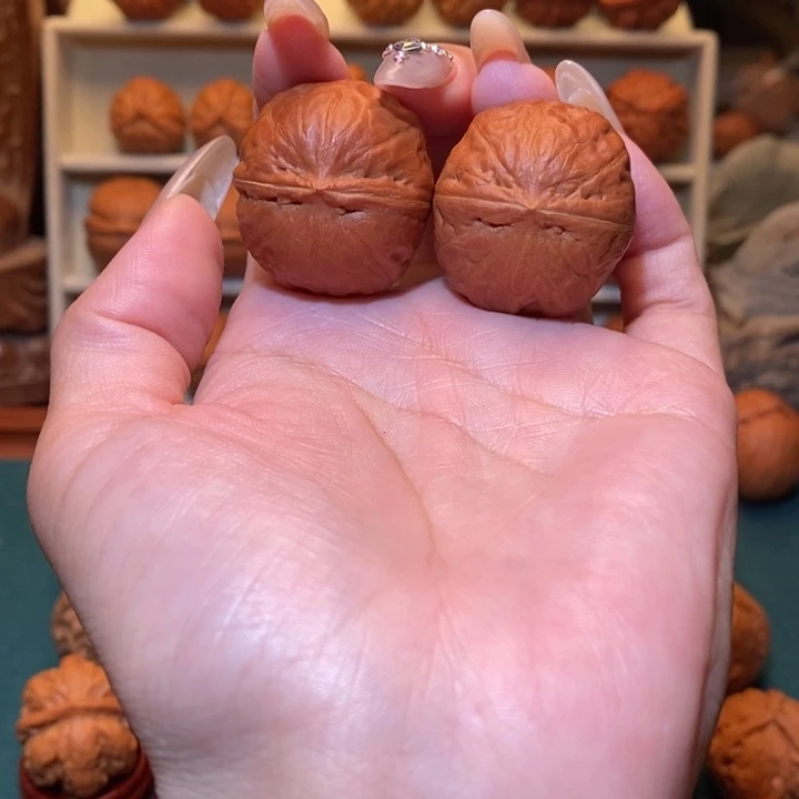 文玩核桃吊坠胖墩