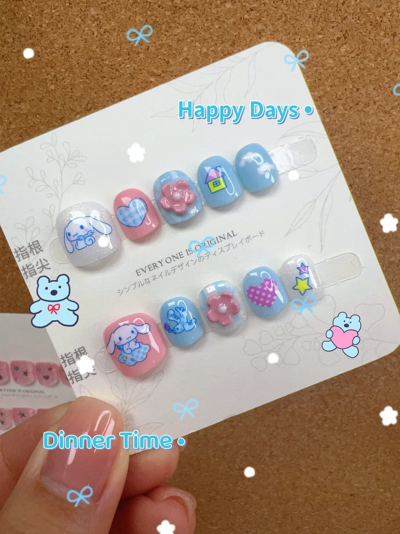 纯手工制作三丽鸥玉桂狗粉色小花显白款小朋友穿戴甲甲片小熊美甲