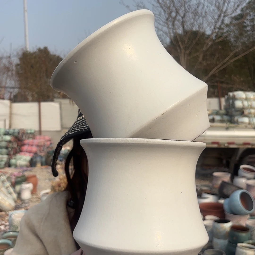 口径20高度20两个小蛮腰白色