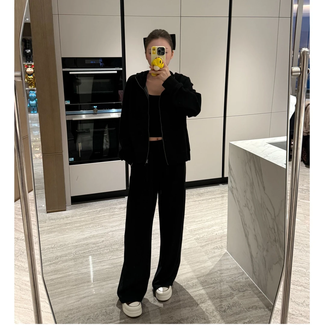 黑色运动气质套装