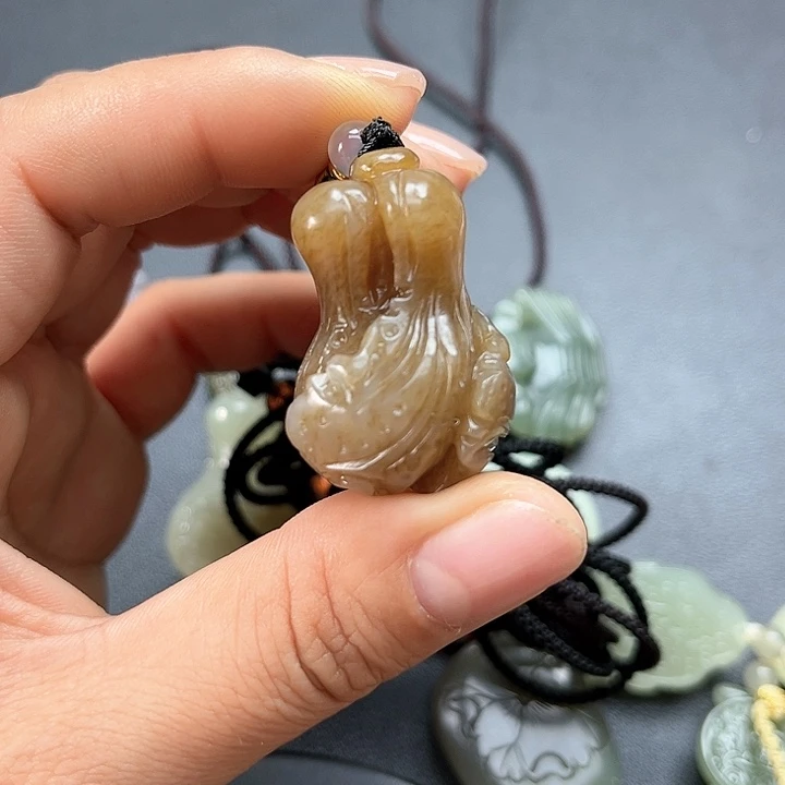 【闪购商品】颈饰未镶嵌和田玉