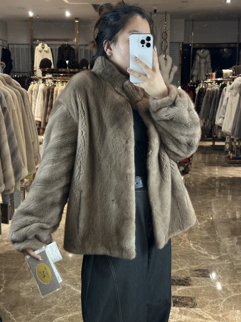 雪蓝狐抽刀立领保暖水貂短衣外套