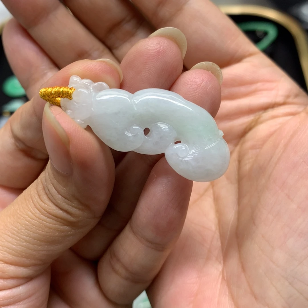 吊坠(不含链)未镶嵌翡翠有纹裂
