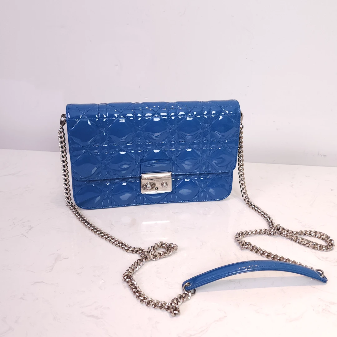 95新 DIOR/迪奥 链条斜挎包
