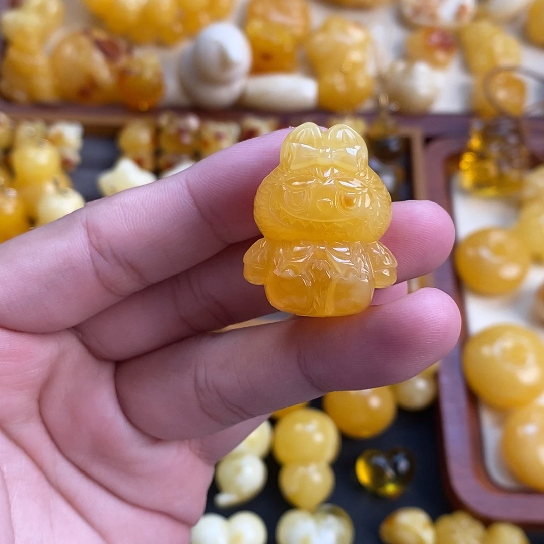 琥珀未镶嵌珠宝奇石
